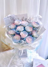 Load image into Gallery viewer, Mermaid soap flower bouquet 人鱼恋爱·双色玫瑰花束(香皂花Soap flowers)