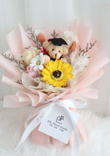 Load image into Gallery viewer, Pink Mini Soap Flower Graduation Bouquet梦想起飞毕业花束(香皂花)