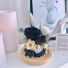 Load image into Gallery viewer, Preserved Flower Dome 永恒银河,永生难忘(黑色系永生花玻璃罩)