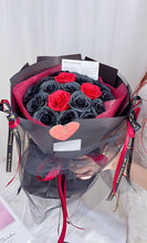 Load image into Gallery viewer, 两情相爱无尽的爱❤️🔥 19朵玫瑰花束🌹(香皂玫瑰Soap flowers)