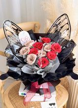 Load image into Gallery viewer, 爱无止尽·玫瑰蝴蝶花束🦋11朵棕红❤️(香皂玫瑰Soap flowers)