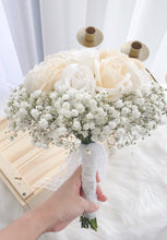 Load image into Gallery viewer, Soap Rose Bridal Bouquet + Groom Corsage 现谨以白头之约,书向鸿笺|香槟白手捧花+新郎胸花(香皂花)