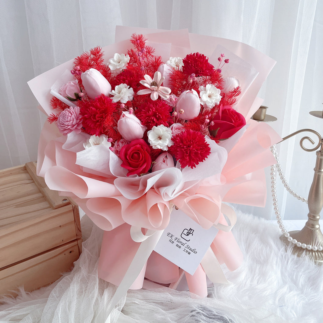 Red Korean Carnation Soap Flower Bouquet 韩式红色系康乃馨玫瑰香皂花束
