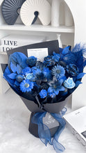 Load image into Gallery viewer, 真心换真心，温柔以待（香皂花Soap flowers）
