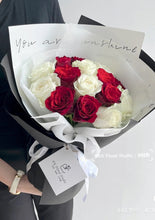 将图片加载到图库查看器，19 Classic Fresh Rose Bouquet 19朵红白玫瑰鲜花花束 (相守一生)
