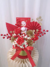 Load image into Gallery viewer, Prosperous Soap Flower bucket with Fortune Cat 旺旺招财，千客万来（招手招财猫香皂花桶）
