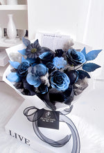 Load image into Gallery viewer, 宇宙星空｜与你相伴•小花束·（香皂花Soap flowers）
