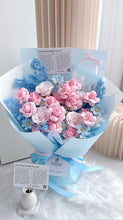 Load image into Gallery viewer, 风有约，花不误，年年岁岁不相（香皂玫瑰仙女之吻Soap flowers）
