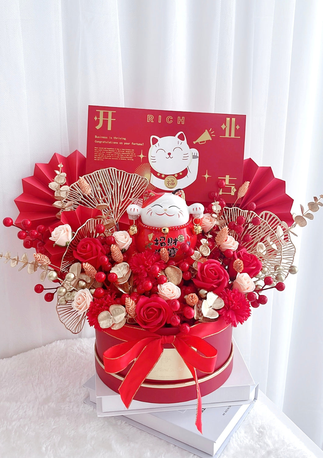 Grand Opening Fortune Cat with Red Soap Flower Bucket 开业招财猫香皂花抱抱桶