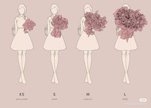 Load image into Gallery viewer, 11 Classic Fresh Rose Bouquet 11朵经典鲜花红玫瑰花束 （对你情有独钟）
