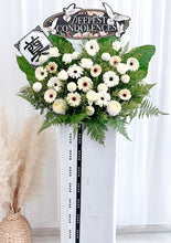 Load image into Gallery viewer, EK White Condolence Wreath  EK白色系白事花圈
