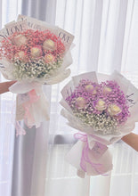 Load image into Gallery viewer, 5 Cherry Pink Fresh Rose Flower with White Baby Breath Bouquet 5朵樱花粉鲜花玫瑰白色满天星花束
