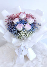 Load image into Gallery viewer, 5 Light Purple Soap Rose with 3 Coloured Baby Breath Bouquet 5朵渐变紫香皂玫瑰三色满天星花束
