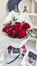 Load image into Gallery viewer, 携手走过的路，是珍贵（13朵鲜花fresh flowers）
