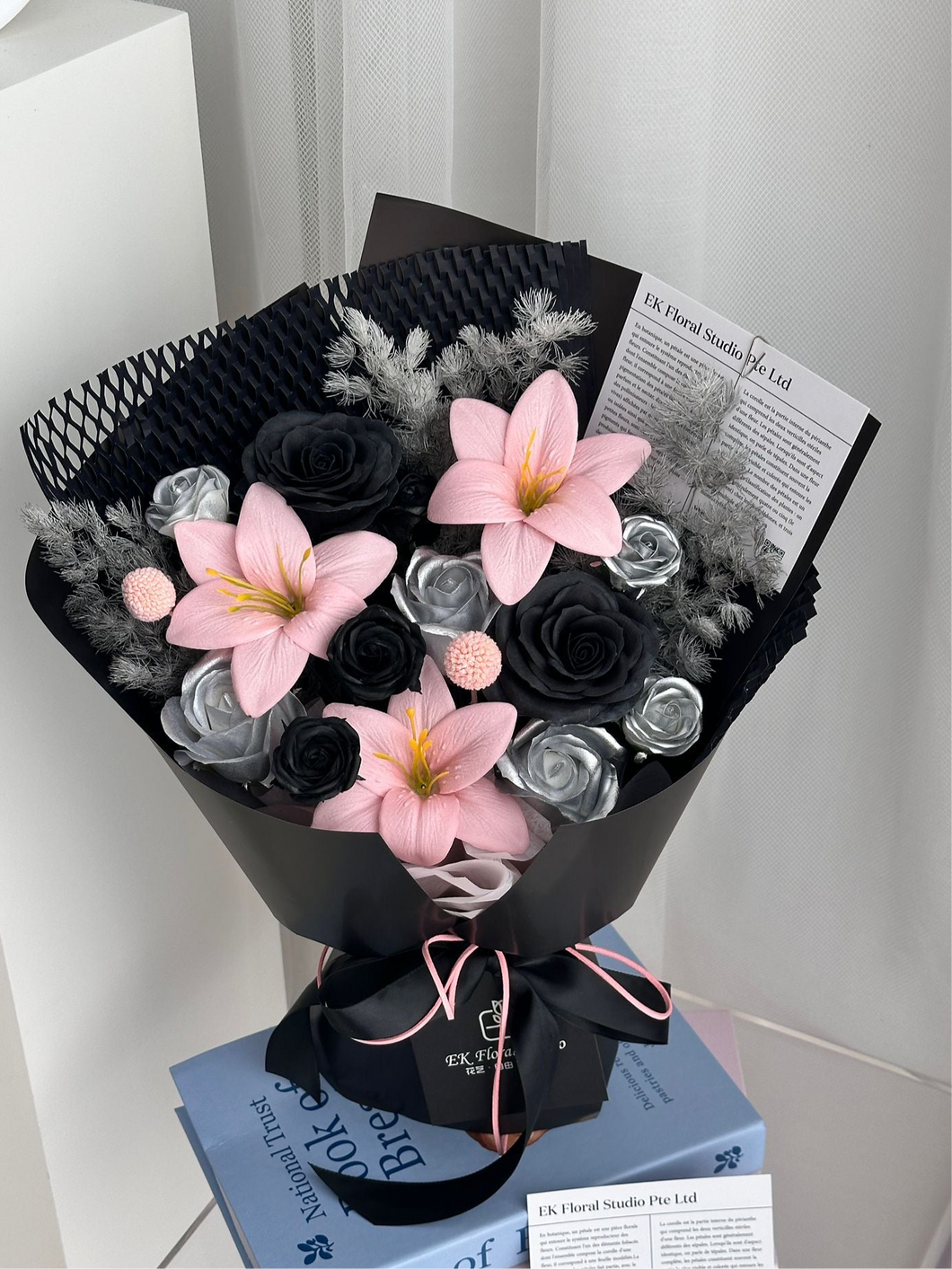 在黑暗中遇见 在盛夏告白（香皂花花束）