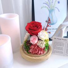 Load image into Gallery viewer, Preserved Bouquet Dome 永恒花园，岁月留香（永生花玻璃罩）
