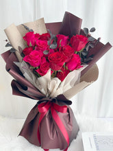 将图片加载到图库查看器，11朵鲜花玫红两色玫瑰花束
