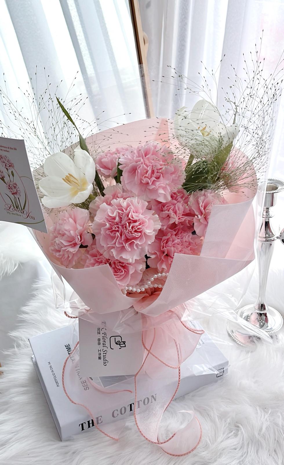 Mother's day Carnation Bouquet with Tulip 母亲节粉色系康乃馨郁金香花束（鲜花）