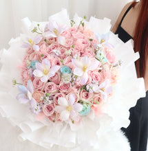 Load image into Gallery viewer, Korea Pink Fresh Rose Bouquet (romantic encounter) 韩式粉玫瑰花嫁鲜花花束(浪漫邂逅)
