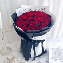 Load image into Gallery viewer, 52 Red Fresh Rose Bouquet (Love You Forever) 52朵鲜花红玫瑰花束(情定终身)
