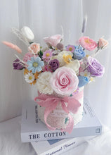 Load image into Gallery viewer, Dopamine Candy Assorted Soap Flower Box 多巴胺混搭香皂花盒

