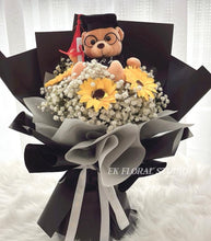 Load image into Gallery viewer, Sunflower with Baby Breath Graduation Bouquet 香皂向日葵满天星毕业娃娃花束
