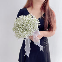 Load image into Gallery viewer, Baby Breath Bridal Bouquet 满天星新娘手捧
