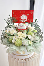 Load image into Gallery viewer, Forest Vibe Soap Flower Bucket With Fortune Cat 森色系香皂花招财猫开业花桶
